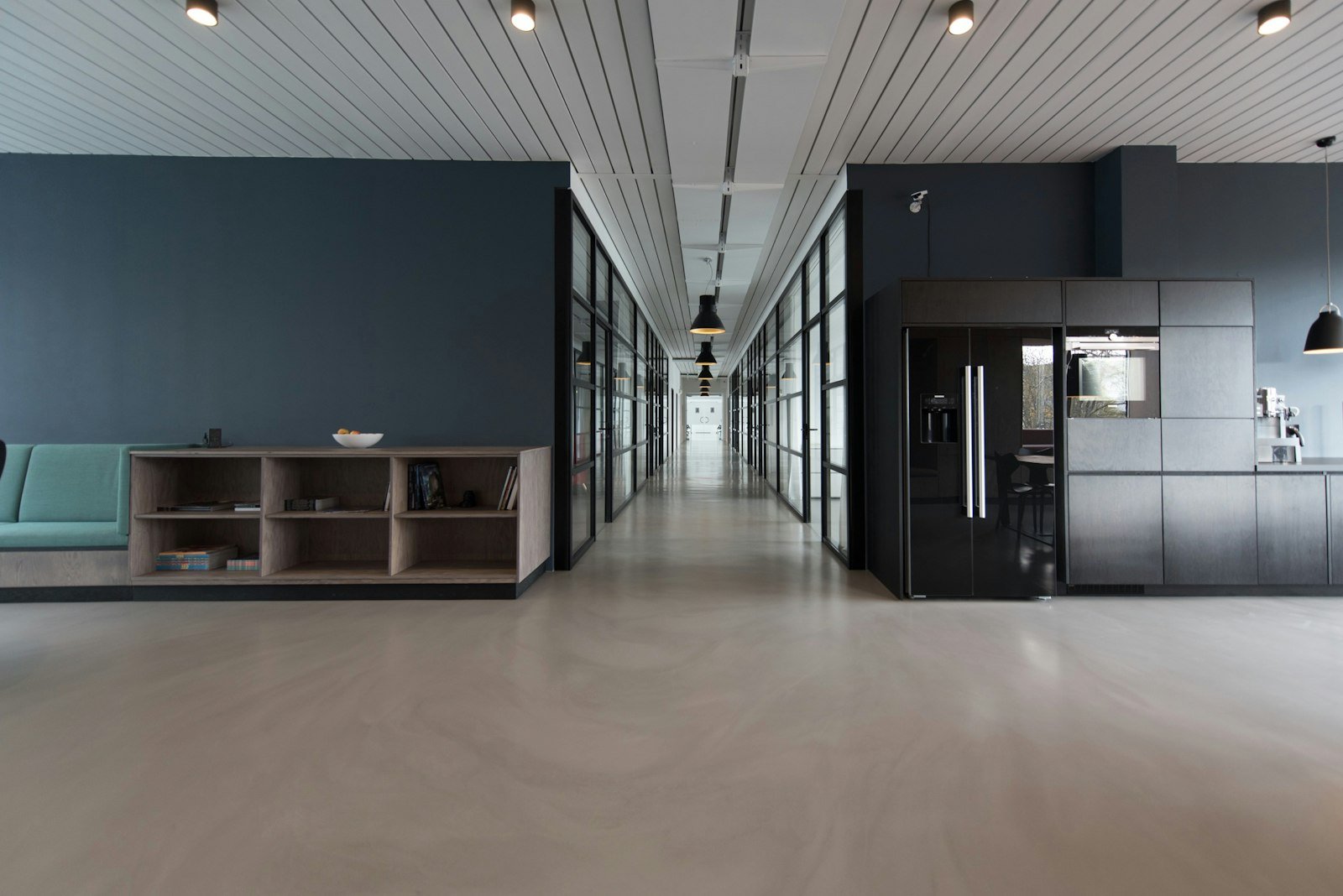 TheDigitalLadders modern workspace